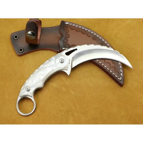 Karambit with Aleck Handle and Leather Sheath Collectors Edition